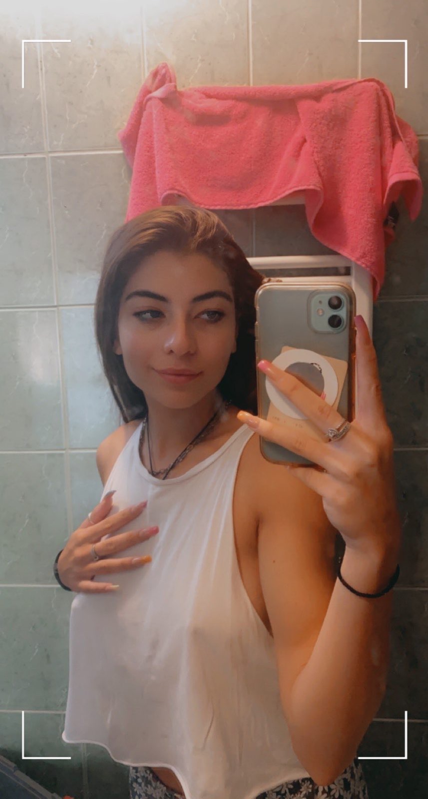 Wendy 22 5'3 or under(160cm),Blonde,Spanish,Caucasion,Transsexuals